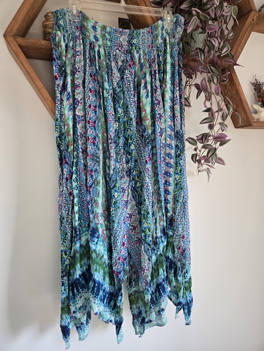 Bila Boho skirt featuring a multicolored tie-dye handkerchief hem